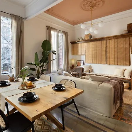 Batik - 2 Bedrooms And Terrace In Eixample Dreta *